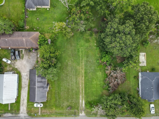 1021 Wagner St, Port Neches, TX 77651 - photo 2