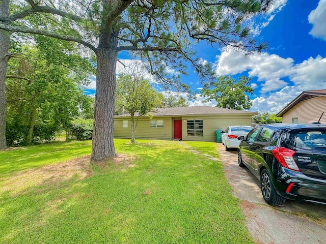 view of front of home with a front yard