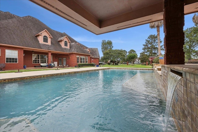 7510 Shadow Creek Dr, Beaumont, TX 77707 - view of swimming pool