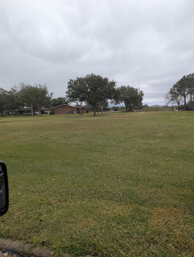 Listing photo 2 for 2158 Cashmere, Port Acres TX 77640