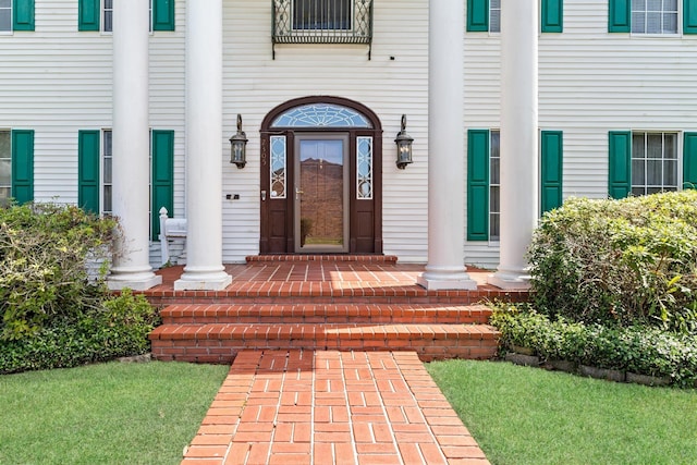 view of property entrance