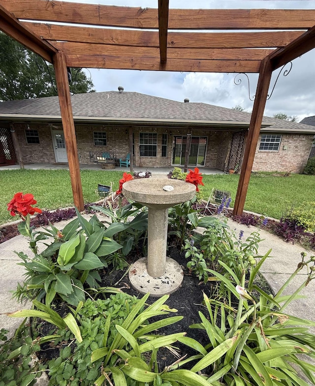 view of patio featuring a pergola
