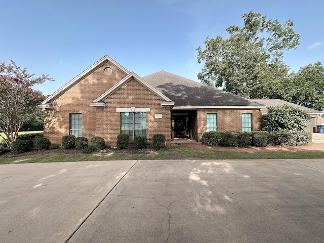 5200 N Fm 105, Vidor, TX 77662 - view of front facade featuring brick siding