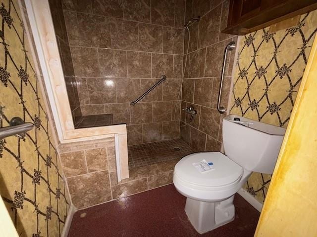 4390 Cartwright St, Beaumont, TX 77707 - full bathroom with tiled shower and toilet
