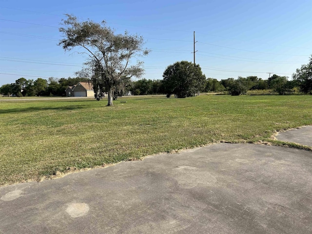 Listing photo 3 for 5870 Ray Ave, Port Arthur TX 77640