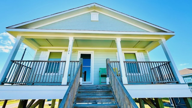 view of front of home featuring a porch