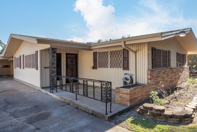 4612 Redbird St, Port Arthur, TX 77642 - view of front of home