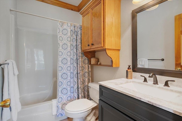 7230 W Fm 1004, Buna, TX 77612 - bathroom featuring vanity, toilet, and shower / tub combo with curtain