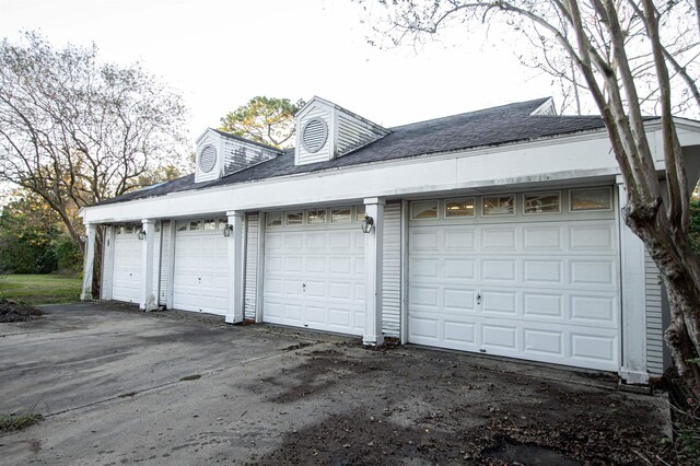 2108 Harrison Ave, Beaumont, TX 77701 - view of garage