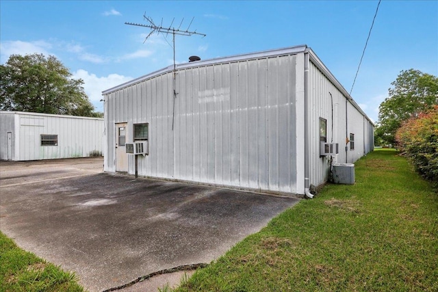 2432 Wespine Dr, Beaumont, TX 77707 - view of outbuilding with cooling unit