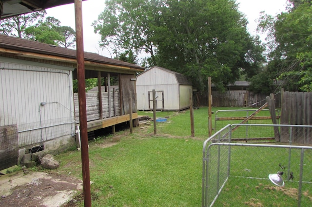 2114 11th St, Port Neches, TX 77651 - view of yard