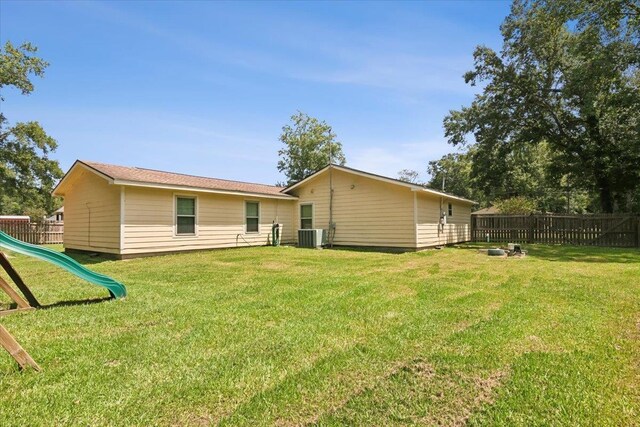 2402 Twin Oaks St, Orange, TX 77630 - photo 27