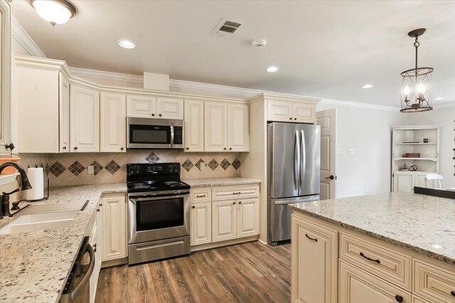 2402 Twin Oaks St, Orange, TX 77630 - photo 14
