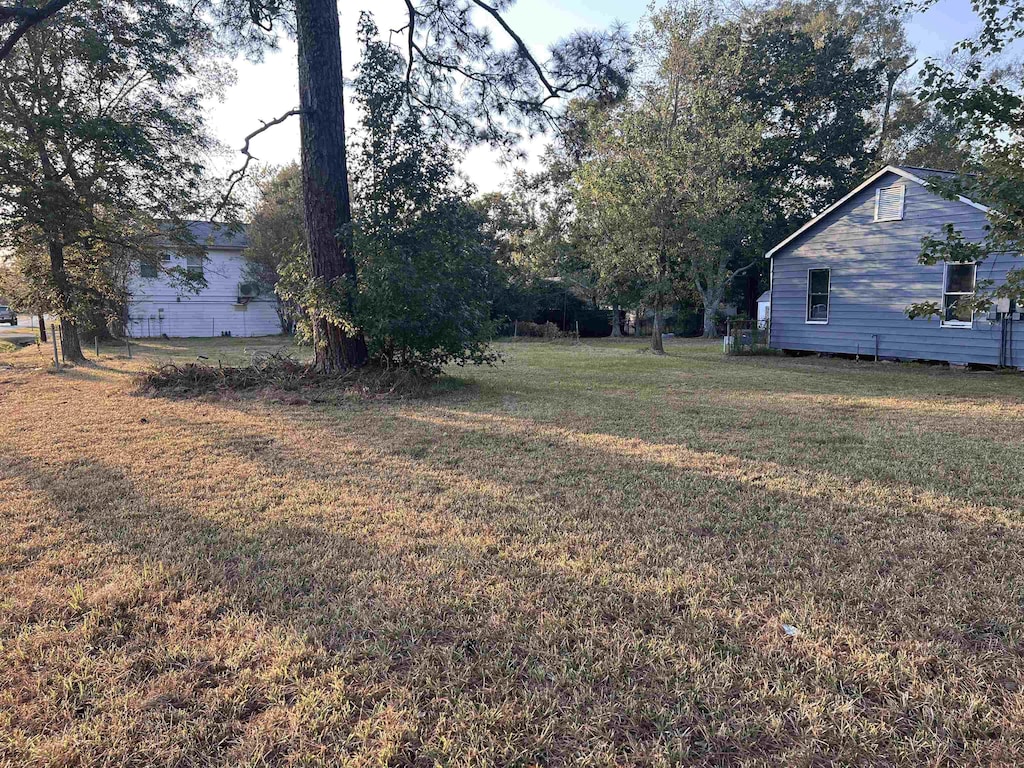 4515 Buffalo St, Beaumont, TX 77703