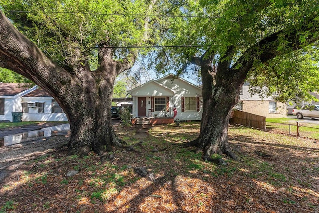 Listing photo 2 for 305 Alabama St, Beaumont TX 77705