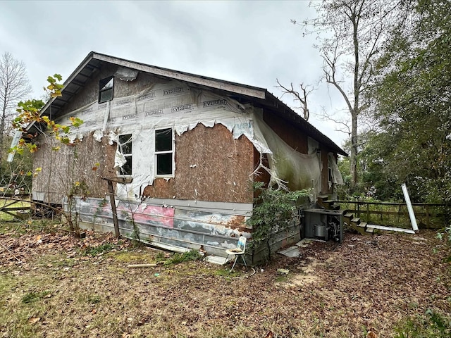 view of side of property