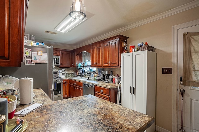 kitchen with ornamental molding, stainless steel appliances, kitchen peninsula, and sink