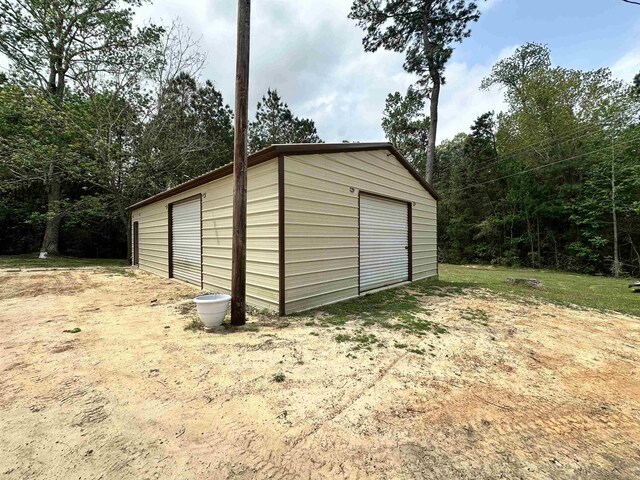 view of detached garage