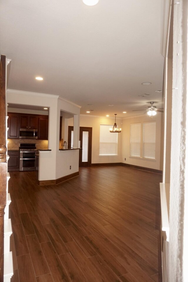 2600 Stable Gate Ln, Port Arthur, TX 77640 - photo 3
