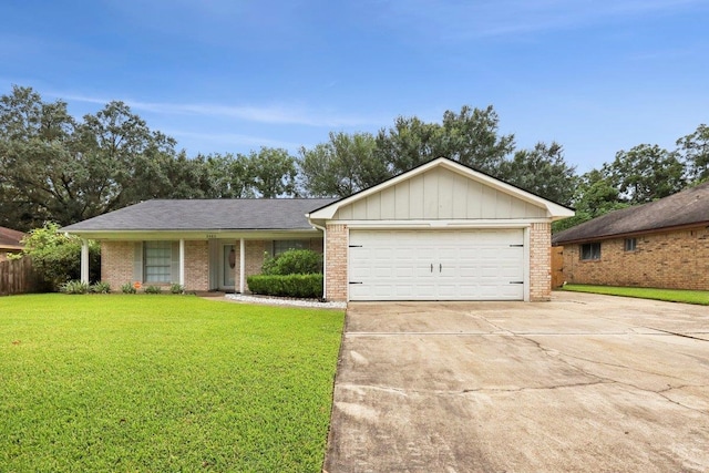 5985 Navajo Trl, Beaumont, TX 77708 - photo 1