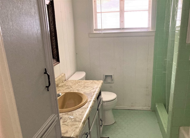 4701 Redbird St, Port Arthur, TX 77642 - bathroom with toilet, vanity, and a shower with shower curtain