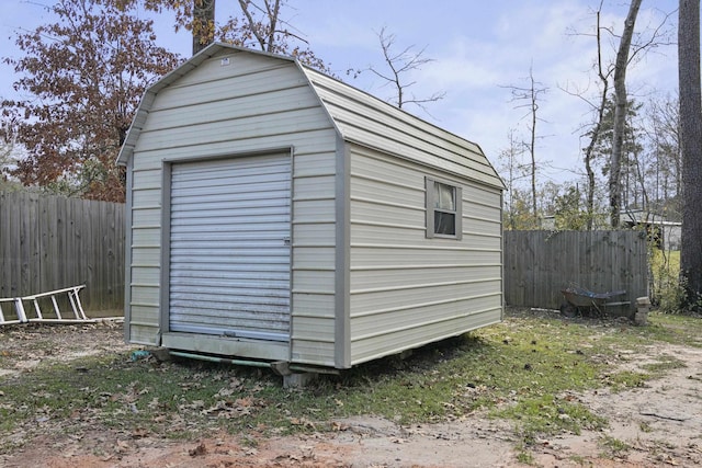 view of outbuilding