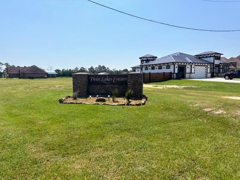 3605 Town Lake Blvd, Orange, TX 77630 - photo 1