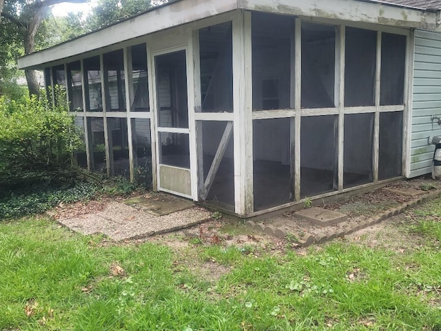 view of outbuilding