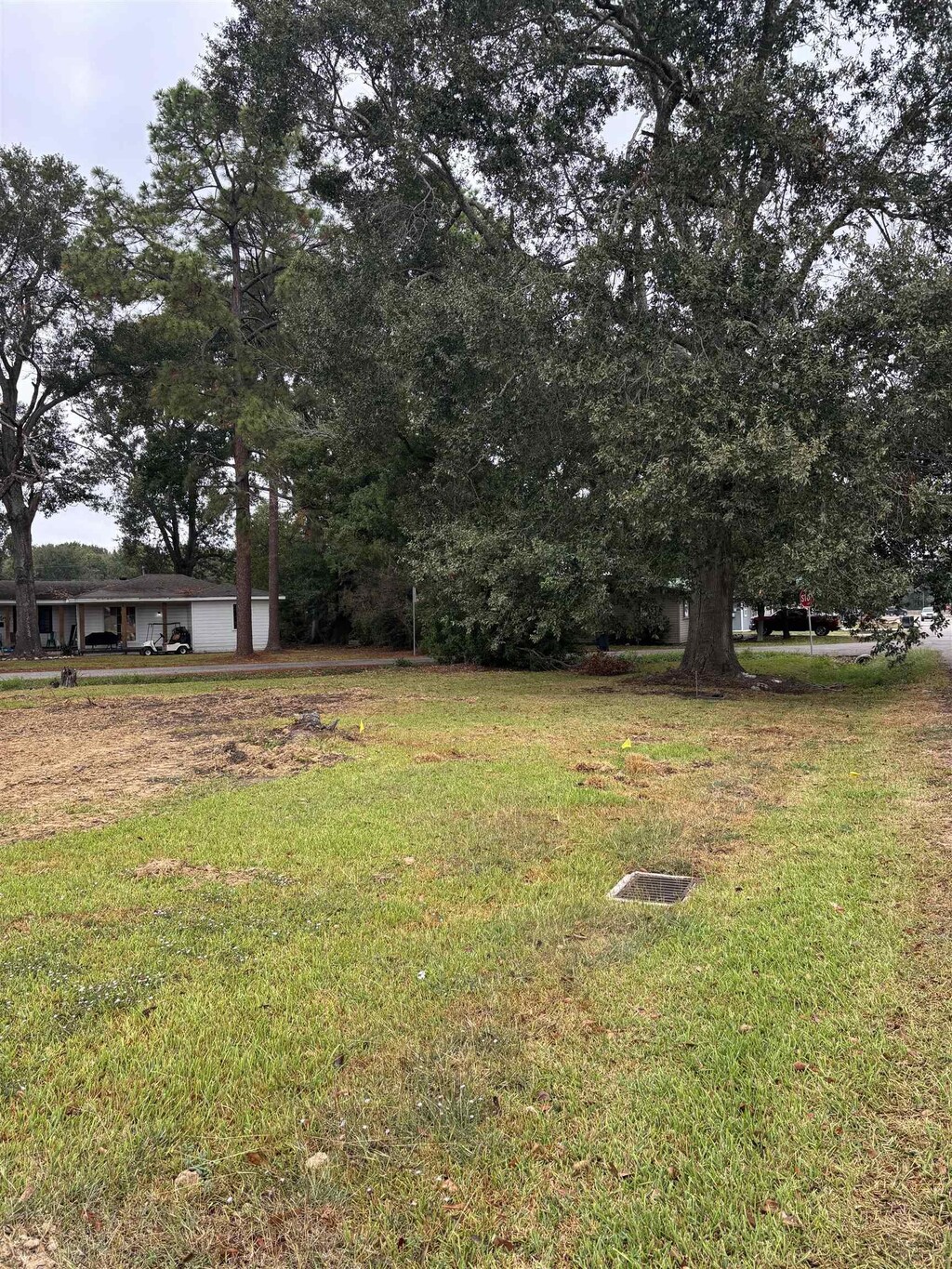 2006 5th St, Port Neches, TX 77651