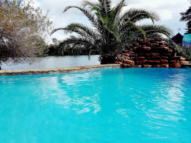 5770 Scenic Dr, Beaumont, TX 77713 - view of outdoor pool