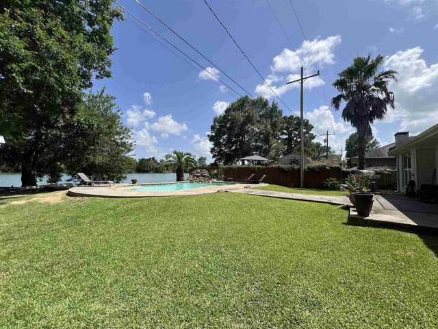 5770 Scenic Dr, Beaumont, TX 77713 - view of yard with a patio area