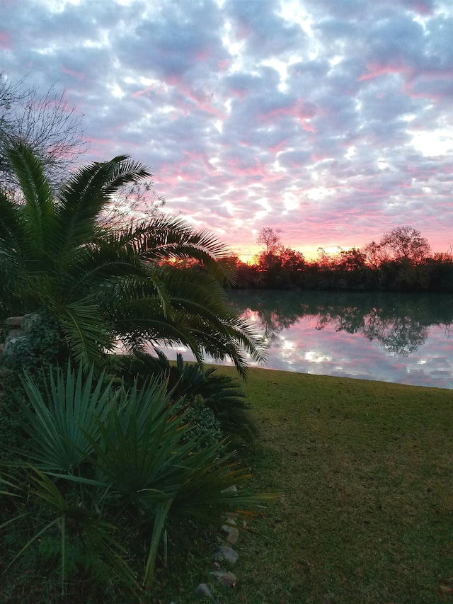 5770 Scenic Dr, Beaumont, TX 77713 - water view