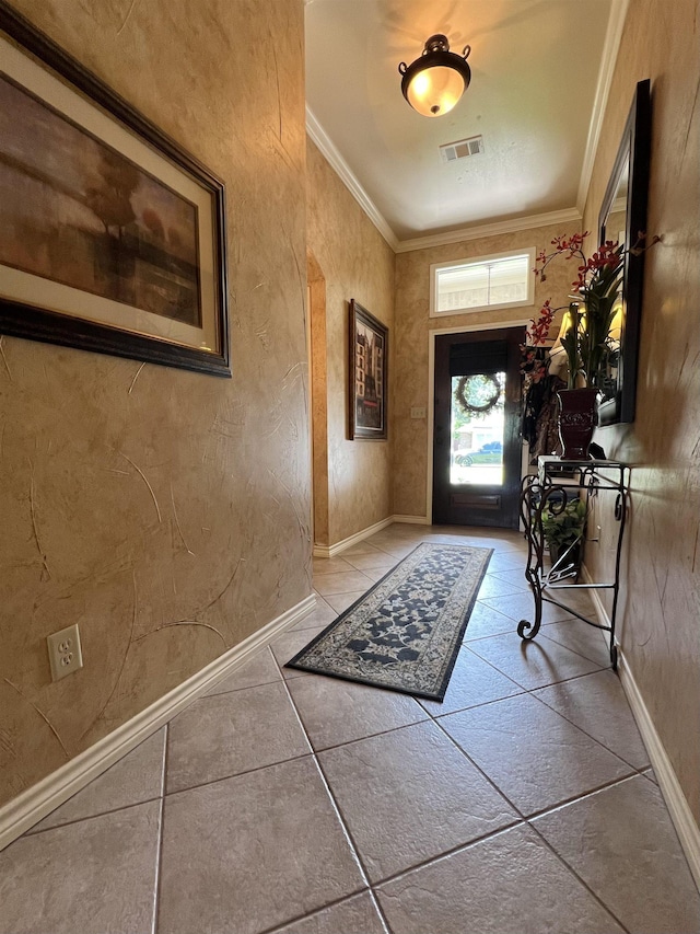 5770 Scenic Dr, Beaumont, TX 77713 - foyer with crown molding and baseboards