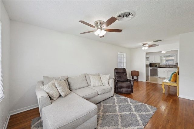 253 Hampton Ln, Beaumont, TX 77707 - photo 7