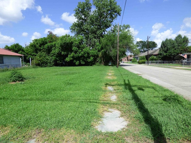 702 4th St, Orange, TX 77630 - photo 3