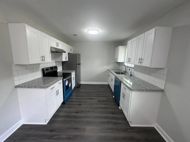 kitchen featuring backsplash, stainless steel appliances, sink, dark hardwood / wood-style floors, and white cabinetry