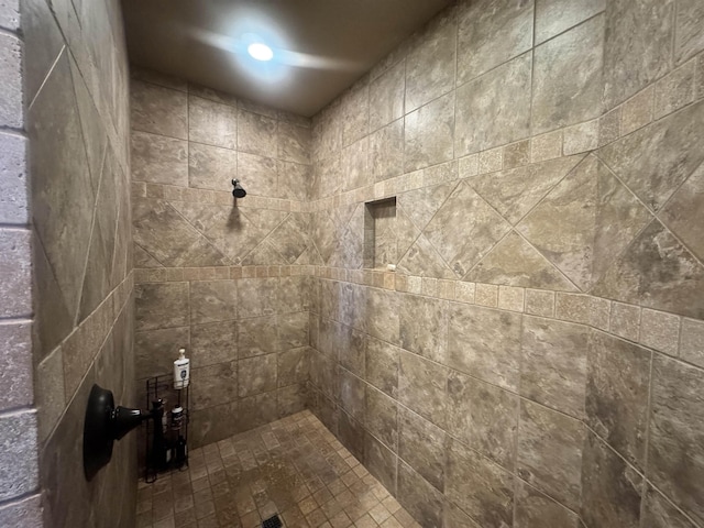 156 Remington Cir, Lumberton, TX 77657 - full bathroom with a tile shower