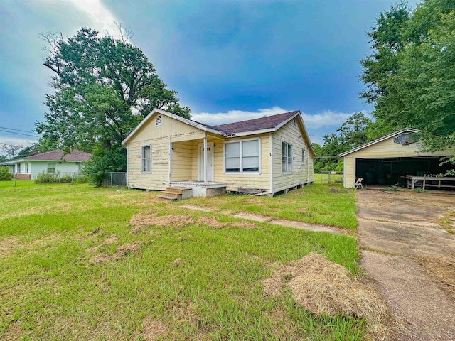 340 Meadow Dr, Bridge City, TX 77611 - photo 1