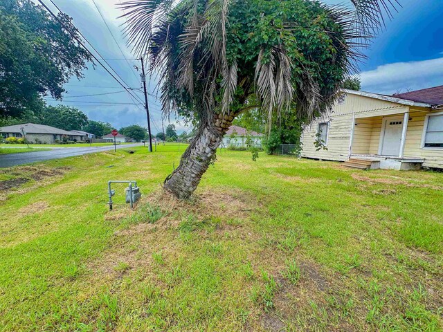 340 Meadow Dr, Bridge City, TX 77611 - photo 17