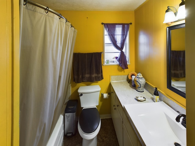 full bathroom with vanity, toilet, and shower / bath combo