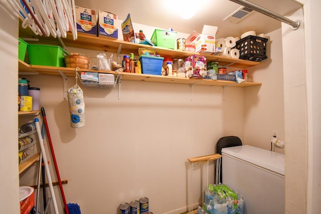 740 Randolph Cir, Beaumont, TX 77706 - view of laundry area