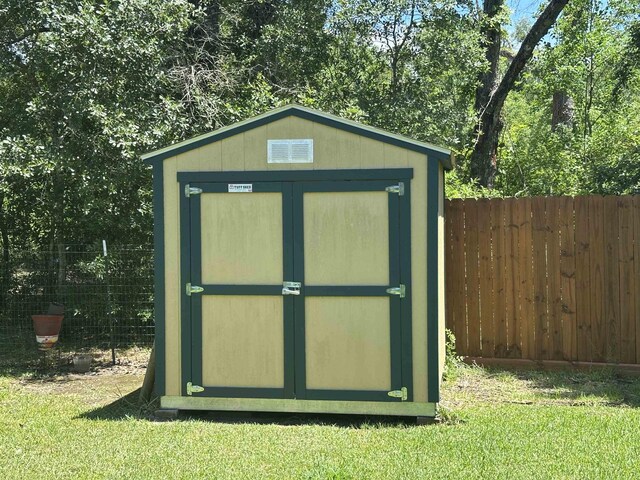 2922 Little Cypress Dr, Orange, TX 77632 - view of shed