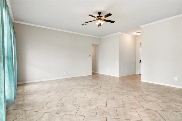 empty room featuring ceiling fan and ornamental molding