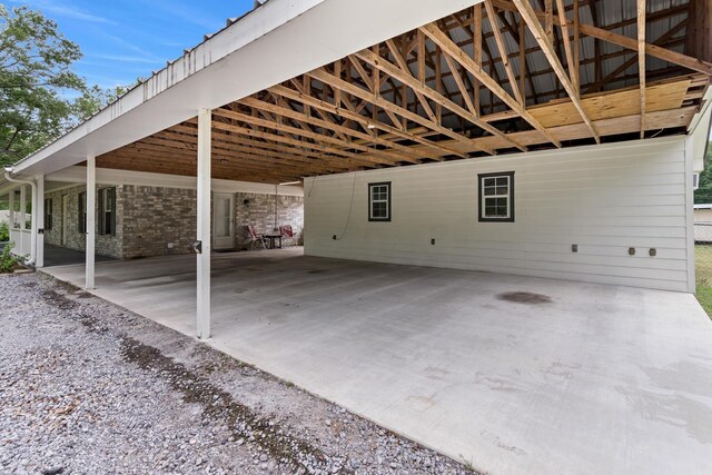 7714 N Linscomb Rd, Vidor, TX 77662 - view of patio / terrace featuring a carport