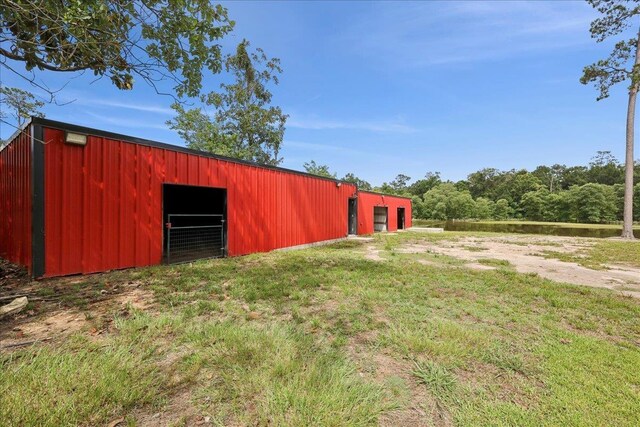 102 Timbercreek Dr, Lumberton, TX 77657 - view of pole building