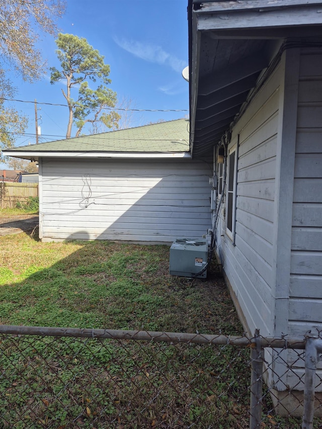 view of property exterior featuring a yard