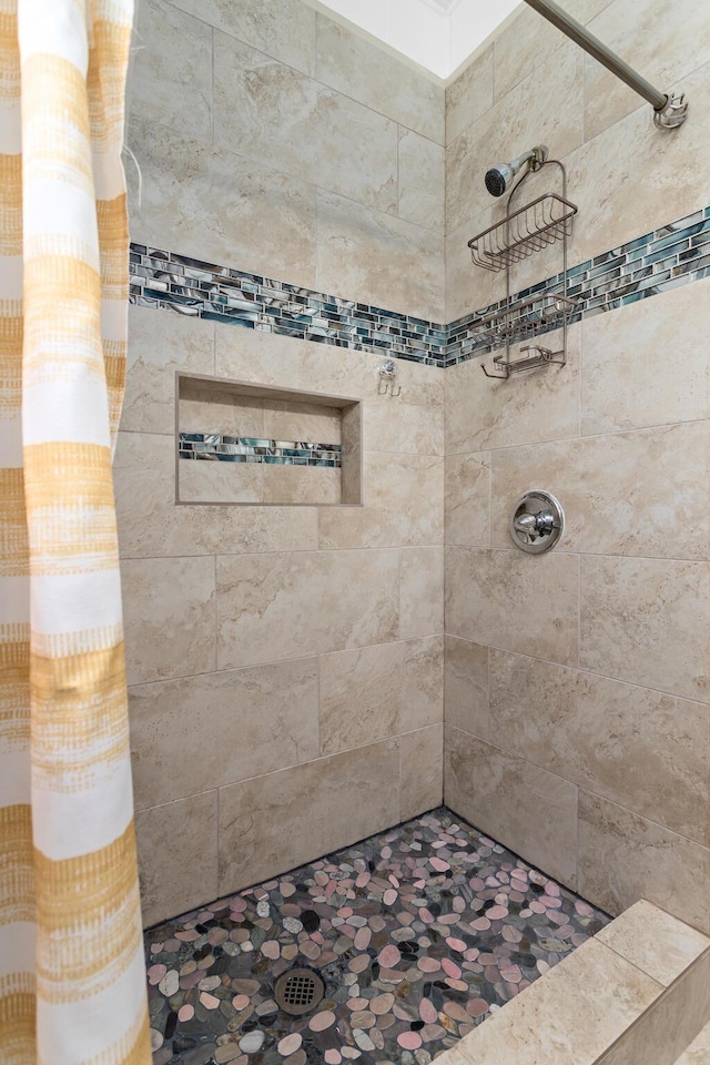 4300 Ferndale Dr, Port Arthur, TX 77642 - full bathroom featuring tiled shower
