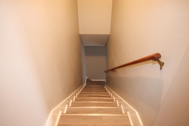 8720 Glen Mdw, Beaumont, TX 77706 - stairway with baseboards
