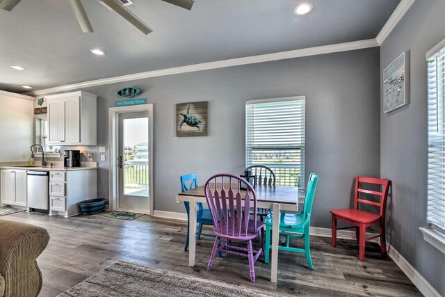 948 Holiday Dr, Crystal Beach, TX 77650 - photo 10