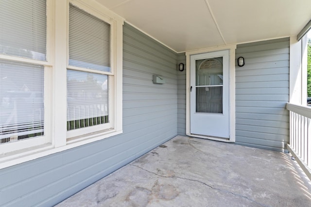 3140 S Drive Drive, Groves, TX 77619 - entrance to property with a patio area